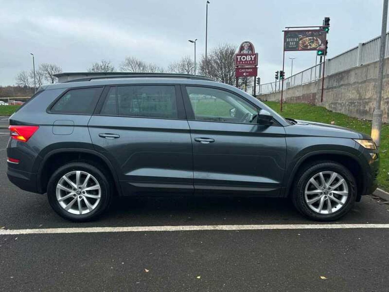 SKODA Kodiaq 2.0TDI (150ps) 4X4 SE (7 seats) SCR DSG SUV