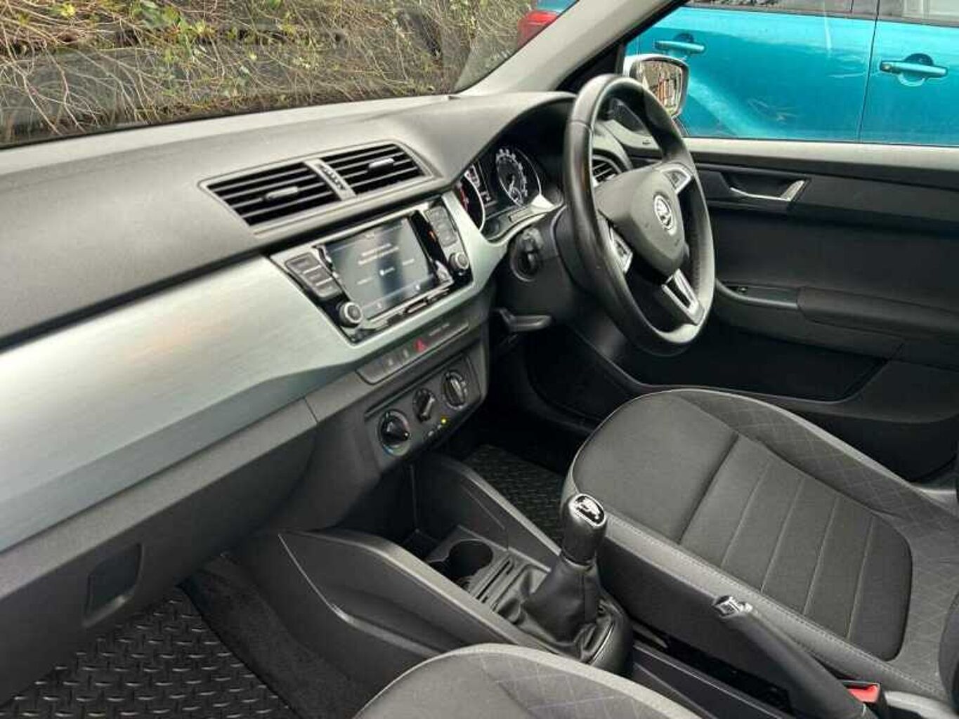 SKODA Fabia 1.0 TSI Colour Edition (95PS) 5-Dr Hatchback