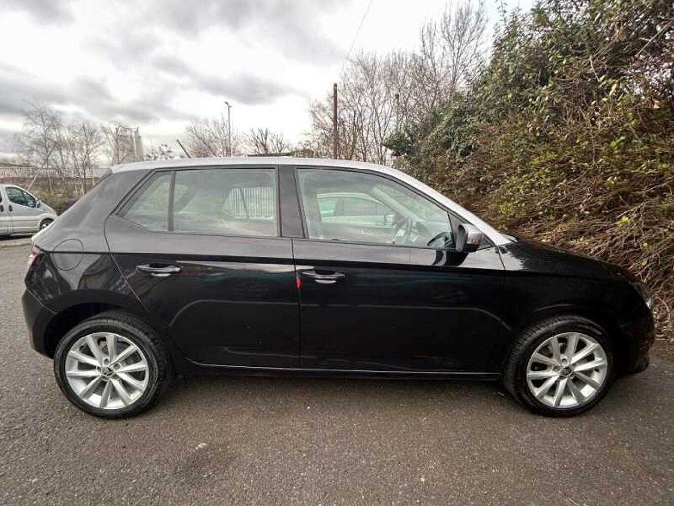 SKODA Fabia 1.0 TSI Colour Edition (95PS) 5-Dr Hatchback