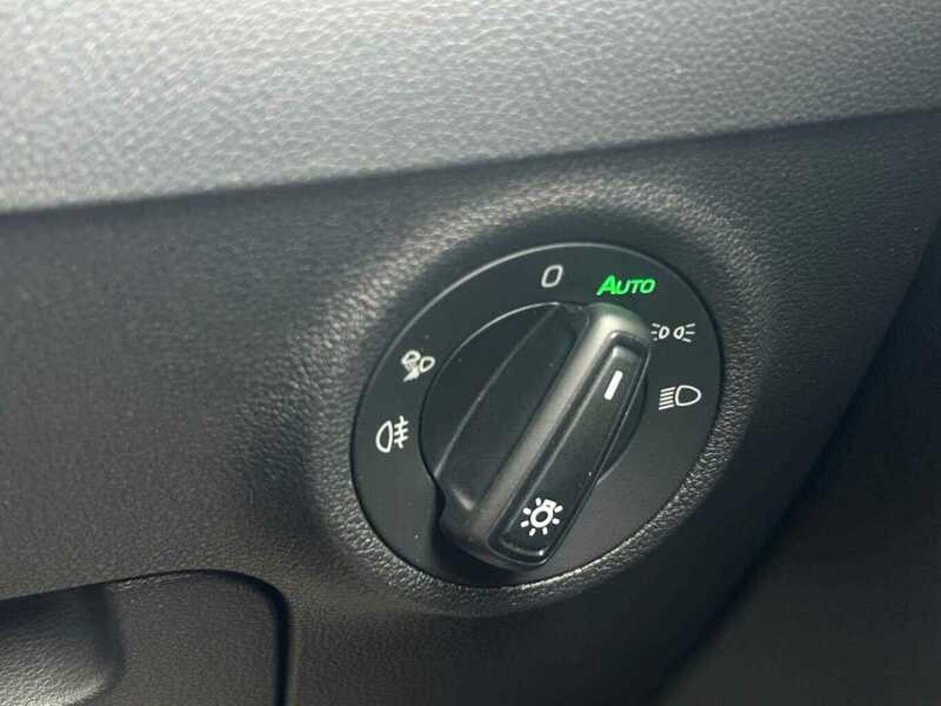 SKODA Karoq SUV 1.5 TSI (150ps) SportLine ACT
