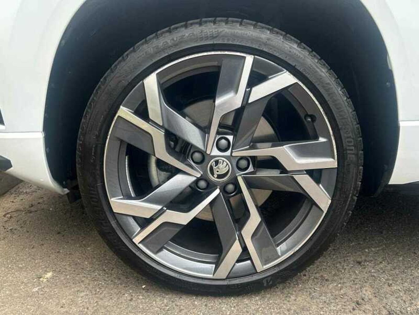 SKODA Karoq SUV 1.5 TSI (150ps) SportLine ACT