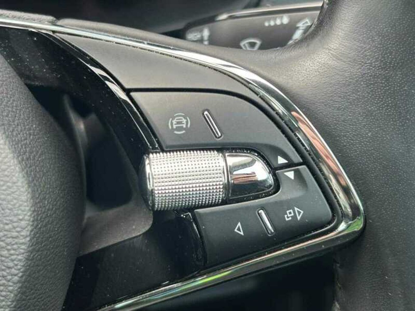 SKODA Karoq SUV 1.5 TSI (150ps) SE L ACT DSG